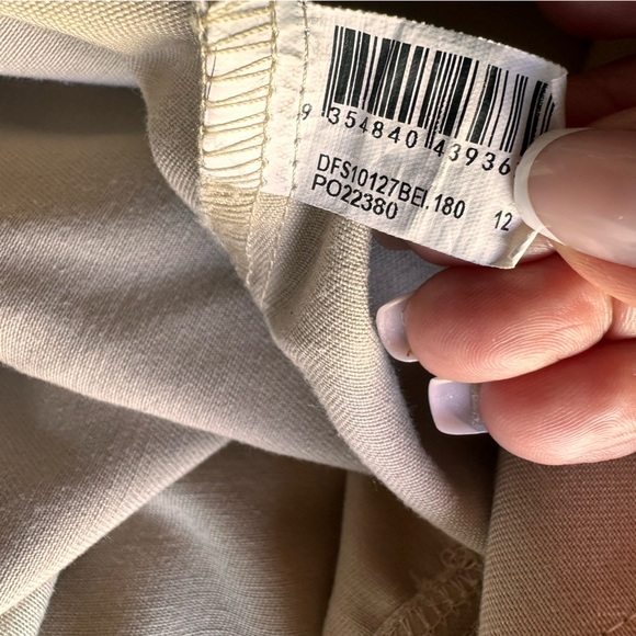 DLSSH Women’s wide legs Cargo pants size 8 TAN - Picture 10 of 10